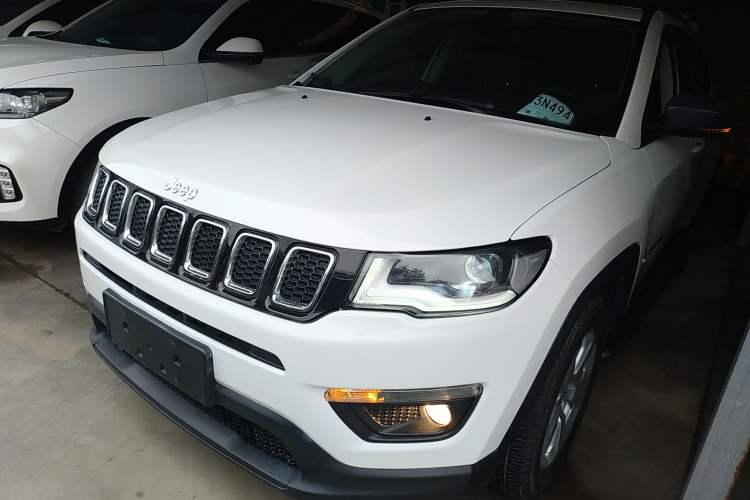 Used Jeep Compass 2017 200T Automatic Family Edition