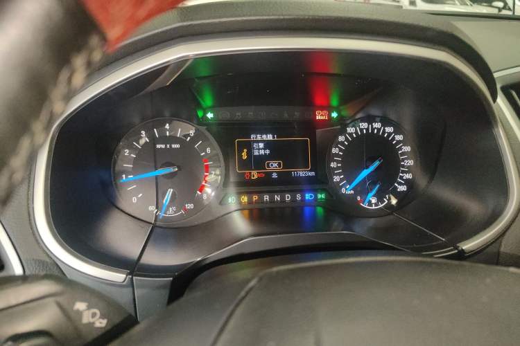 Used Ford Edge 2016 EcoBoost 245 Two-Wheel-Drive Titanium 5-Seater
