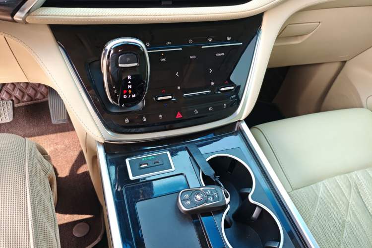 Used Buick GL8 2023 ES Lu Zun Luxury Model
