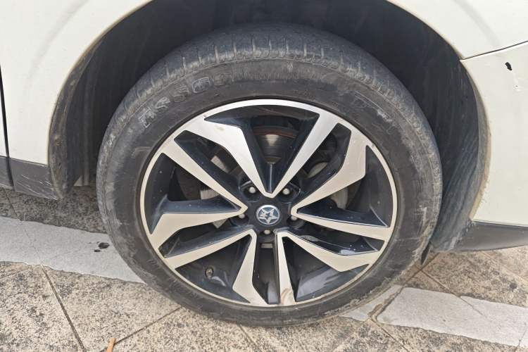 Used Venucia T90 2018 2.0L CVT Smart Connect Luxury Edition China V Standard