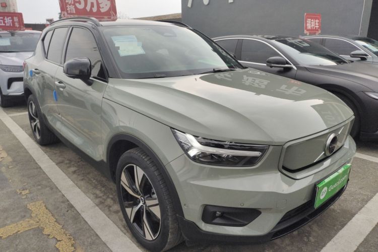 Used Volvo XC40 New Energy 2022 Long-Range PRO Version Front Right 45 Deg