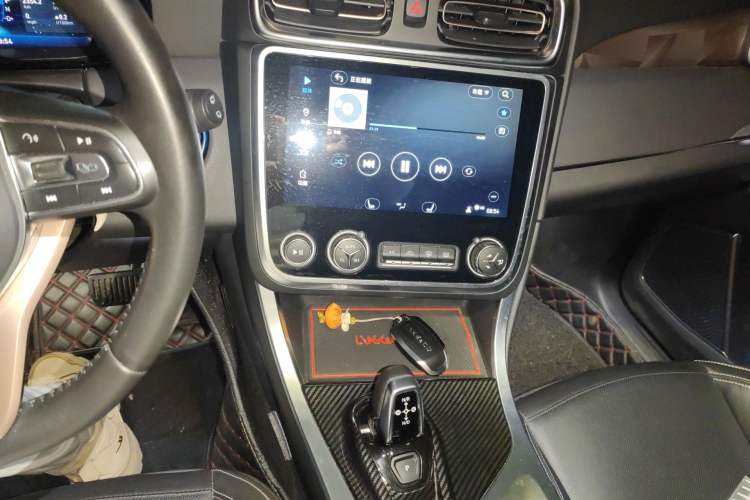 Used Lynk & Co 01 2017 2.0T Two-Wheel Drive Pro Edition Audio And AC Panel