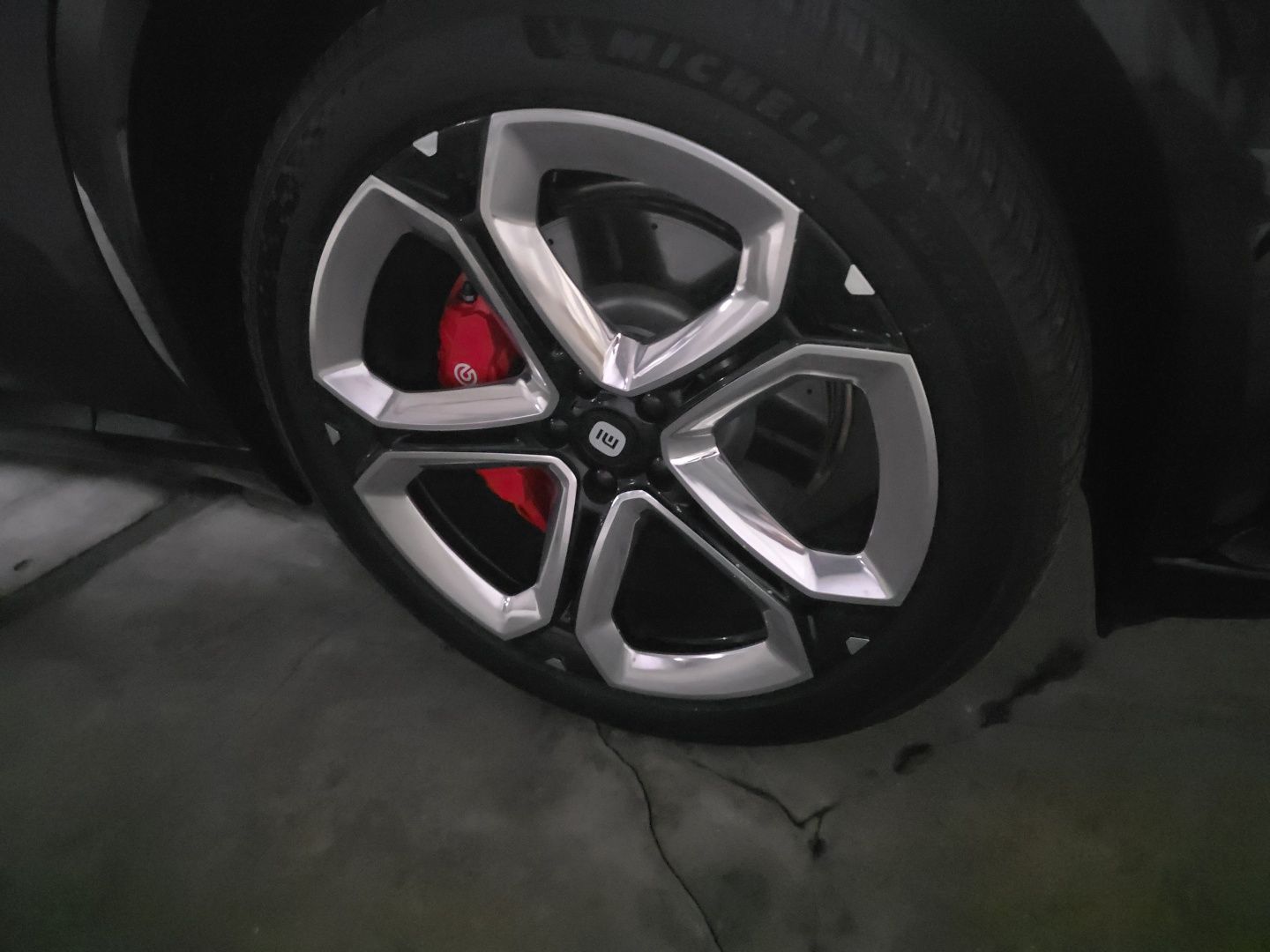 Xiaomi Auto YU7 2025 Ultra-Long Range High-Performance All-Wheel-Drive Max Edition — снимка 8