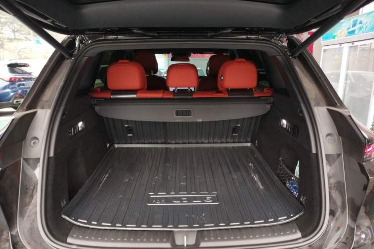 Used Li Auto L6 2025 Max Smart Refresh Edition Trunk