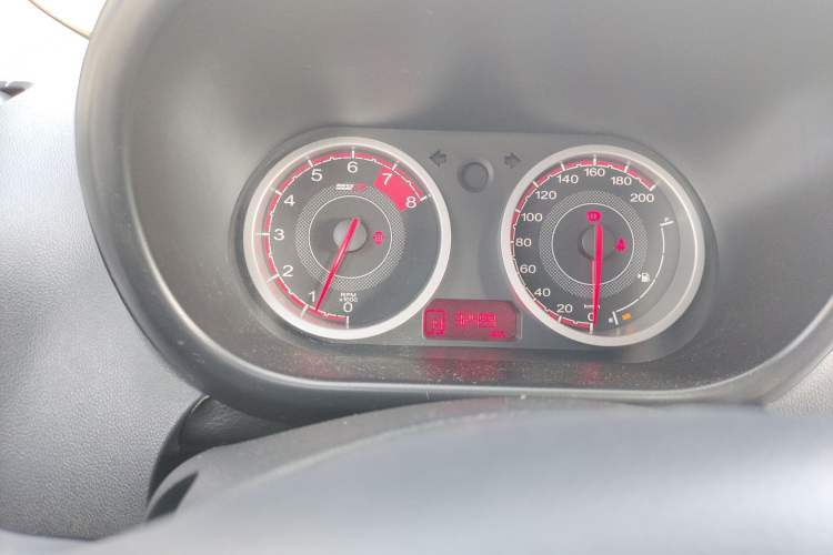 Used MG 3SW 2015 1.5L AMT Elite Model
