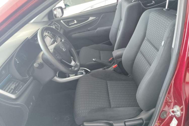 Used Honda Crider 2015 1.8L automatic luxury edition
