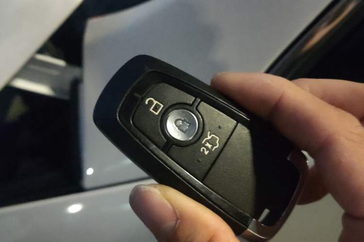 Used Ford Edge 2018 EcoBoost 245 Two-Wheel-Drive Titanium 7-Seater China V Standard