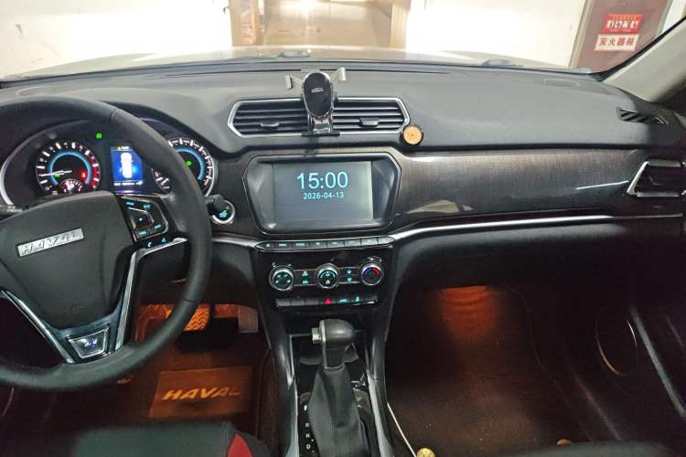 Used Haval H2 2017 Blue Label 1.5T Automatic Two-Wheel Drive Luxury Model Audio And AC Panel