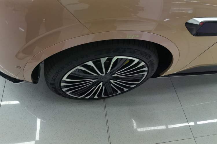 Used Avatr 11 2024 700 Three-Laser Four-Wheel Drive Recommended Version