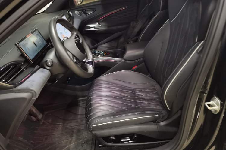 Used BYD Seal 2022 700 km Long-Range Rear-Wheel-Drive Version Left Front Seat