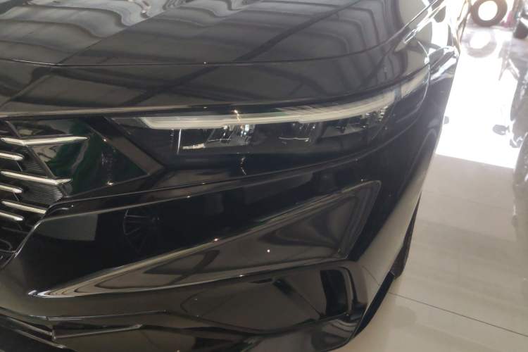 Used Honda Accord 2025 Sport Series 260TURBO Luxury Edition