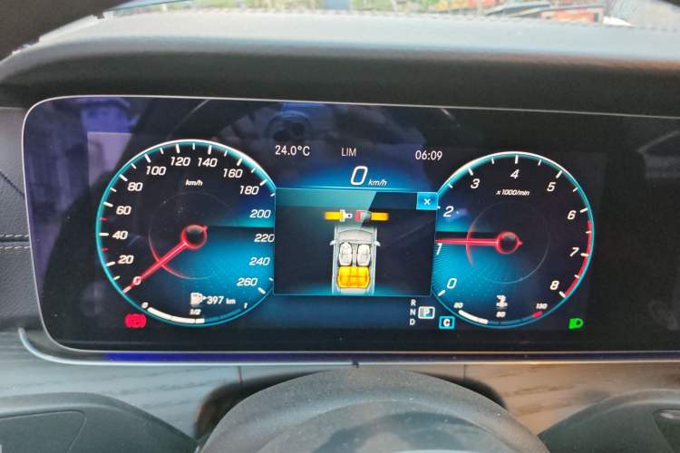 Used Mercedes-Benz E-Class 2021 Restyled E 300 L Sporty and Stylish Edition Instrument Cluster