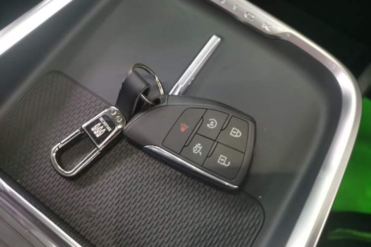 Used Buick LaCrosse 2025 28T Platinum Edition
