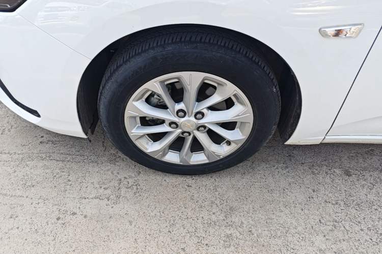 Used Chevrolet Monza 2023 1.5L Dual-Clutch Enjoyment Edition Left Front Wheel Hub