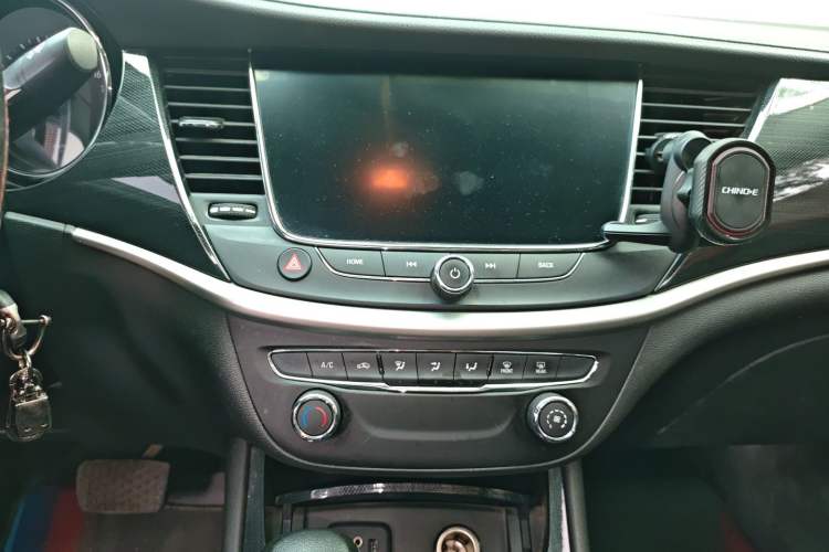 Used Buick Verano 2020 20T CVT Leading Edition Audio And AC Panel