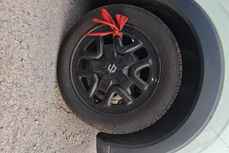 Used Leapmotor T03 2025 310 Comfort Edition Right Front Wheel Hub