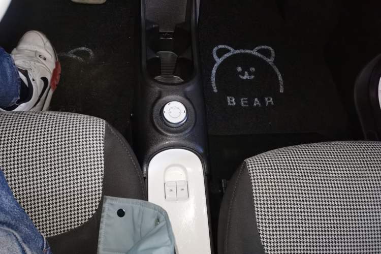 Used Wuling Hongguang MINIEV 2024 3rd Generation 215km Advanced Version
