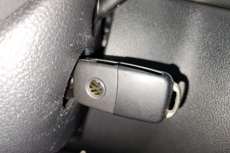 Used Volkswagen Tiguan 2017 300TSI Automatic Two-Wheel Drive Silk Road Comfort Edition Vehicle Key