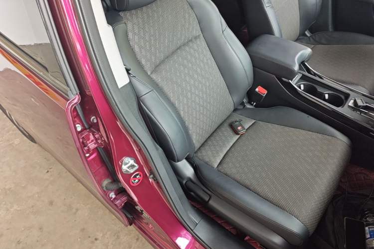 Used Honda Jade 2017 210TURBO CVT Fashion Edition 5-seater