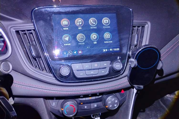 Used Chevrolet Monza 2020 Light Hybrid RS 330T Automatic Thrill Edition
