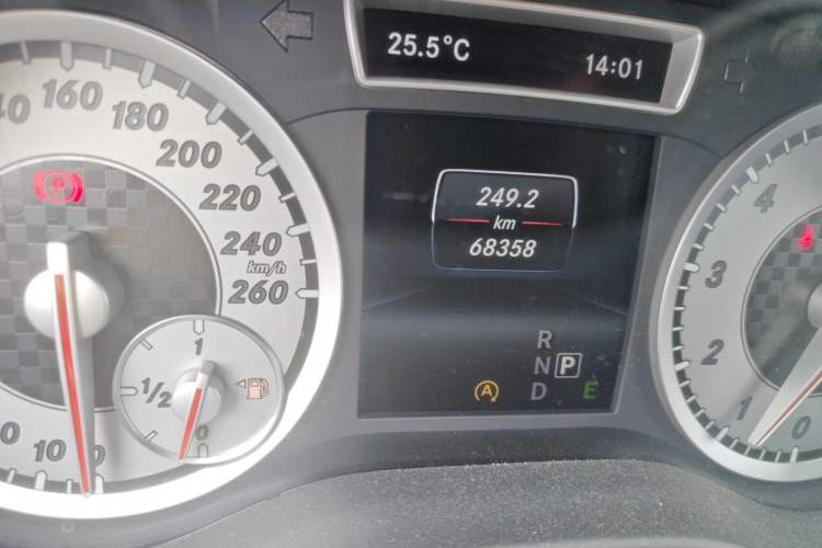 Used Mercedes-Benz A-Class 2015 A 200 Fashion Model
