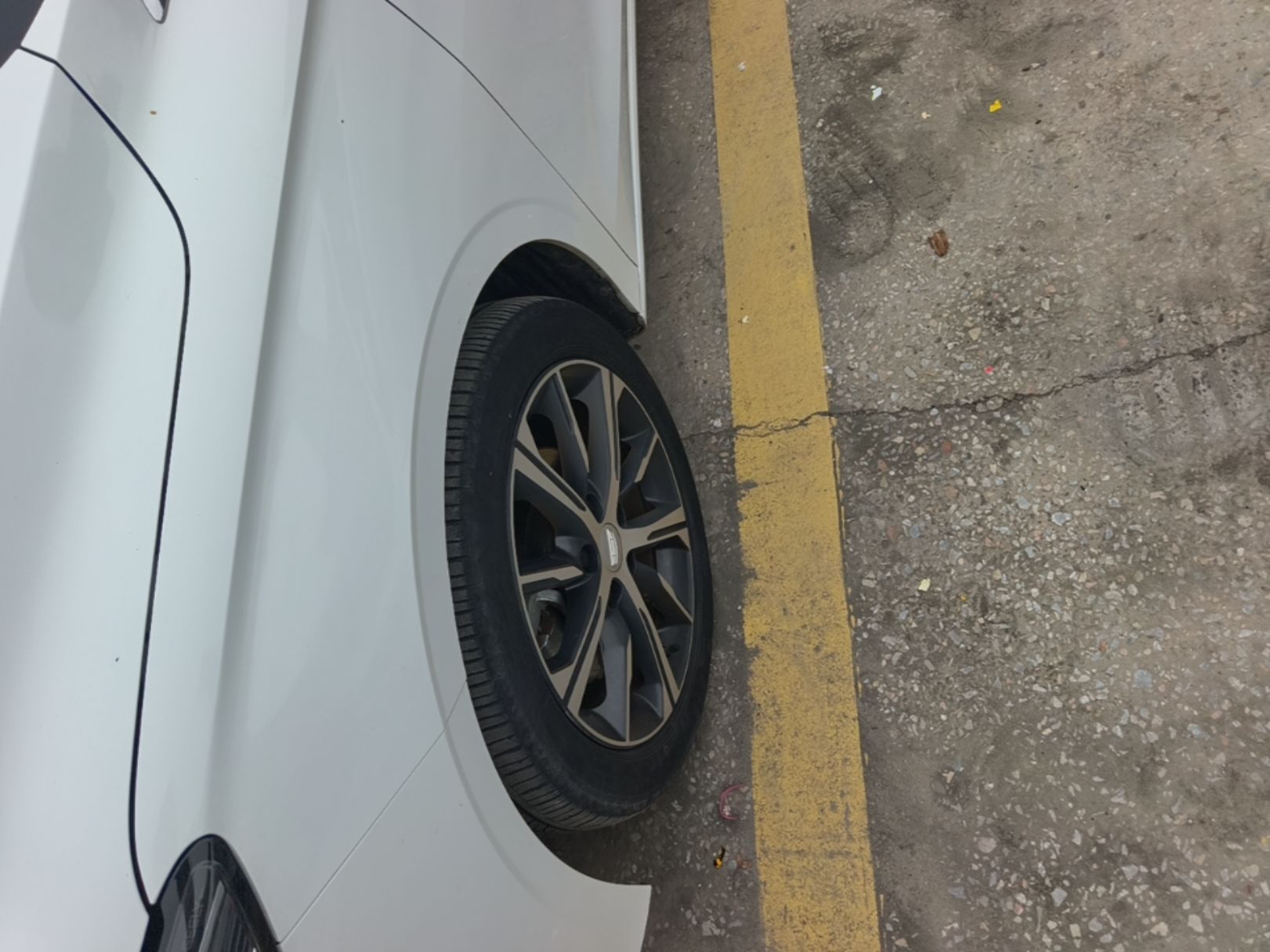 Geely Auto Emgrand 2022 4th Generation 1.5L CVT Luxury Model - Premium — снимка 10