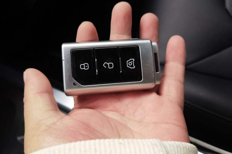 Used 212 T01 2025 2.0T Changfeng