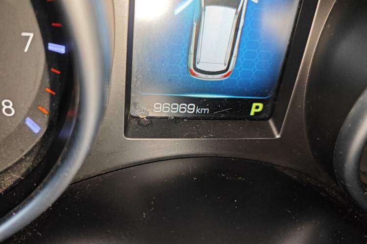 Used Haval H6 Coupe 2016 Blue Label 1.5T Automatic Two-Wheel Drive Urban Model Odometer Close Up