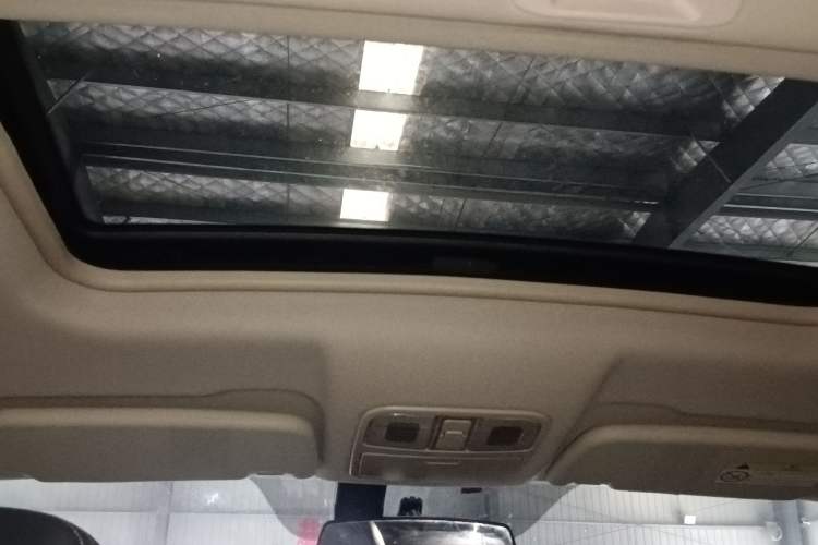 Used Dongfeng Fengon 580 2017 1.5T Manual Luxury Model