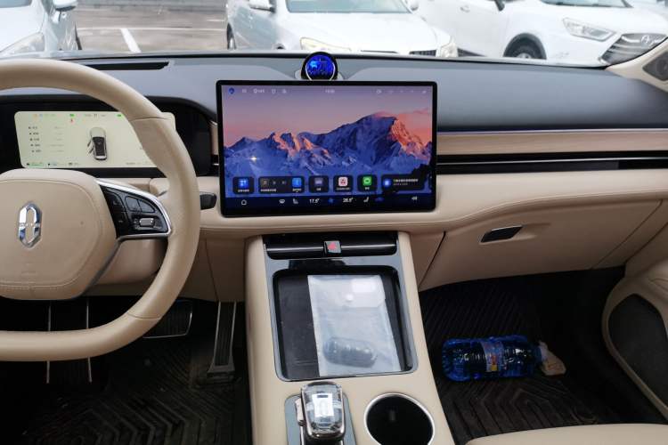 Used Hima AITO M5 2024 Extended-Range Max RS Four-Wheel Drive Advanced Intelligent Driving Version
