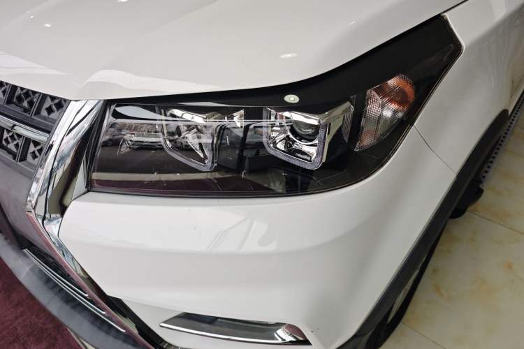 Used HYOSOW S3 2016 S3L 1.5L Manual Prestige Edition
