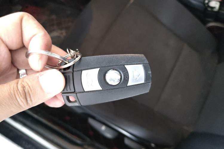 Used BMW 1 Series 2008 120i automatic transmission Vehicle Key