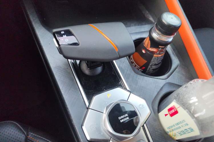 Used Changan UNI-V iDD 2023 ZhiDian iDD 1.5T 113km ZhiKu Model