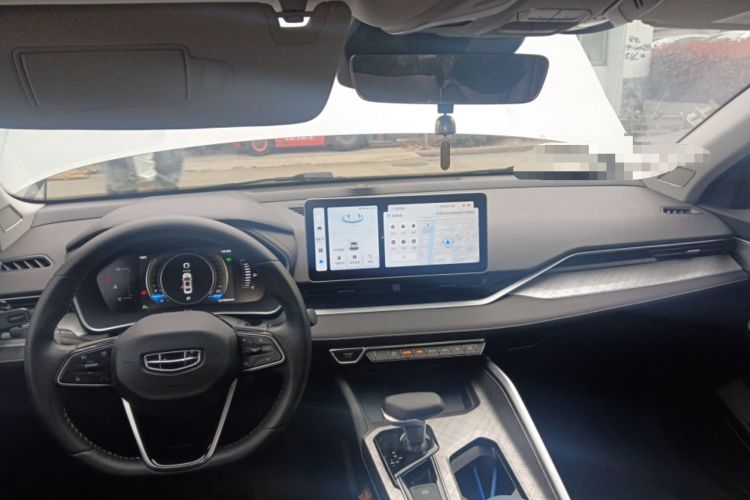 Used Geely Auto Preface 2023 2.0TD Luxury Version Center Console