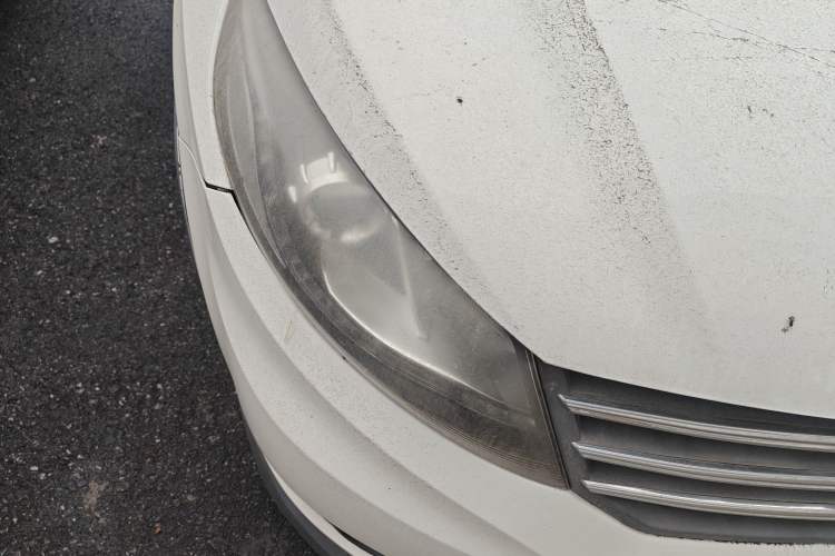 Used Dongfeng Fengon 580 2016 Revised Version 1.5T CVT Luxury Edition Right Front Headlight