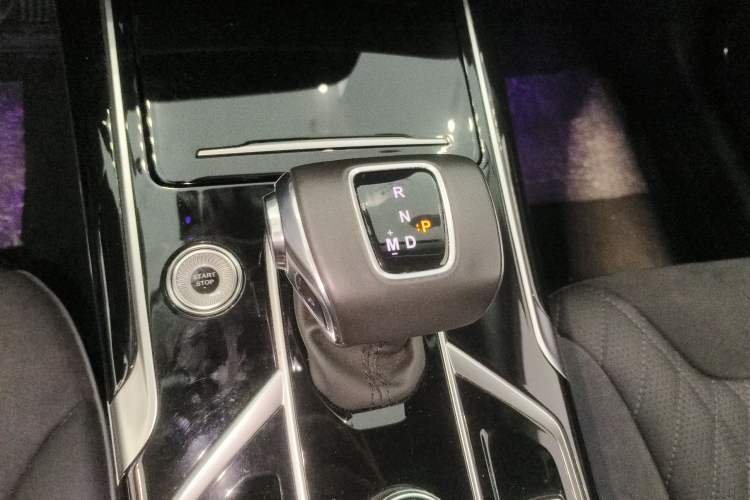 Used Hongqi HS5 2022 Revised Version 2.0T Smart Connect Flagship Edition
