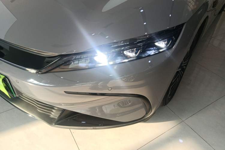 Used BYD Han 2025 EV with 701 km of Laser Radar-Enabled Intelligent Driving