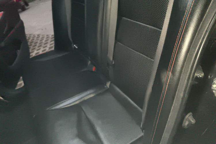 Used Honda Crider 2013 1.8L automatic luxury edition Left Rear Seat