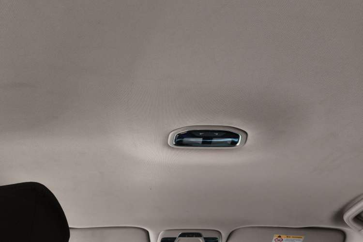 Used Geely Auto Emgrand 2019 Leading Edition 1.5L CVT Luxury Model China VI Standard
