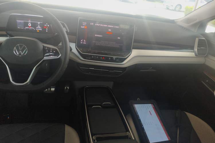 Used Volkswagen ID.6 CROZZ 2024 PRO Model
