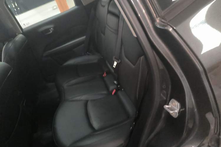 Used Jeep Compass 2017 200T Automatic Family Edition