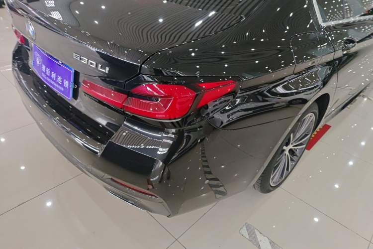 Used BMW 5 Series 2022 Restyled 530Li Leading Edition M Sport Package
