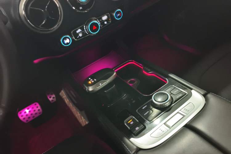 Used BAIC Off-Road BJ40 2020 2.0T Automatic Four-Wheel Drive Urban Hunter Edition Prestige Version
