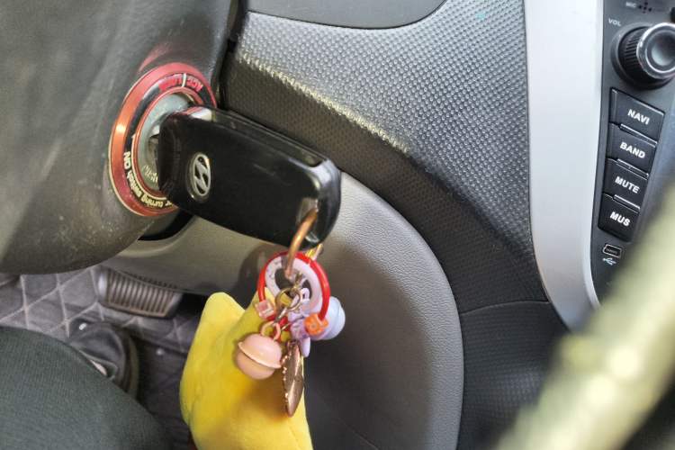 Used Hyundai Verna (older generation) 2010 Sedan 1.4L Automatic Comfort Model GS
