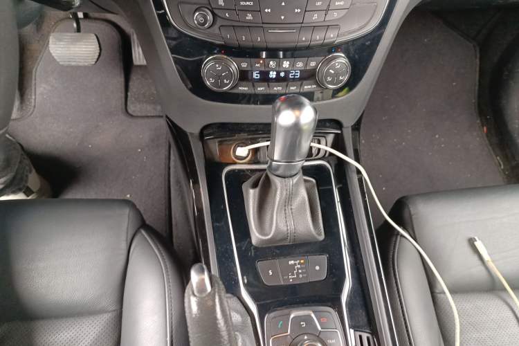 Used Peugeot 508 2012 2.0L Automatic Smart Enjoyment Version Gear Lever