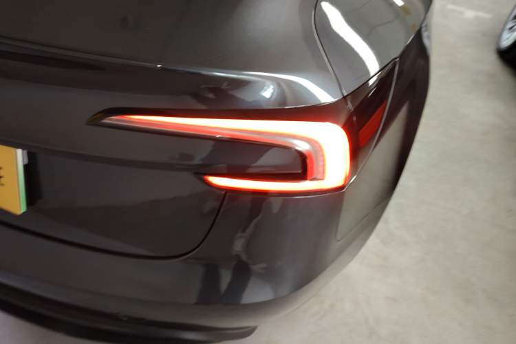 Used Tesla Model 3 2023 Rear-Wheel-Drive Version
