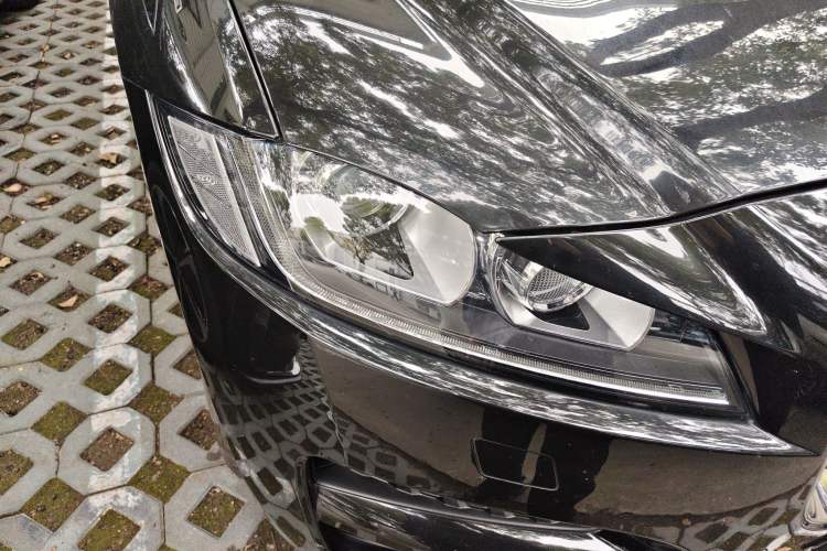 Used Jaguar F-PACE 2018 2.0T Two-Wheel Drive Urban Deluxe Edition
