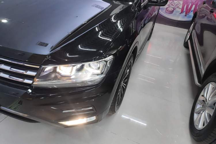 Used Volkswagen Tiguan L 2019 330TSI Automatic Two-Wheel Drive Panoramic Comfort Edition China V Standard