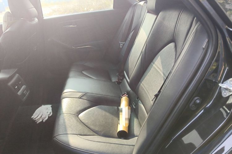 Used Toyota Avalon 2022 2.5L Luxury Edition Left Rear Seat