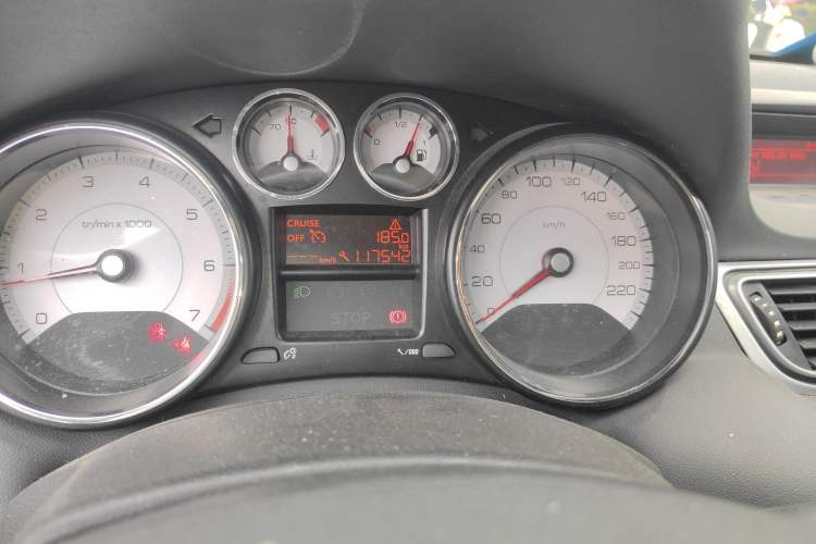 Used Peugeot 308 2014 Enjoy Edition Classic 1.6L Manual Fashion Model
